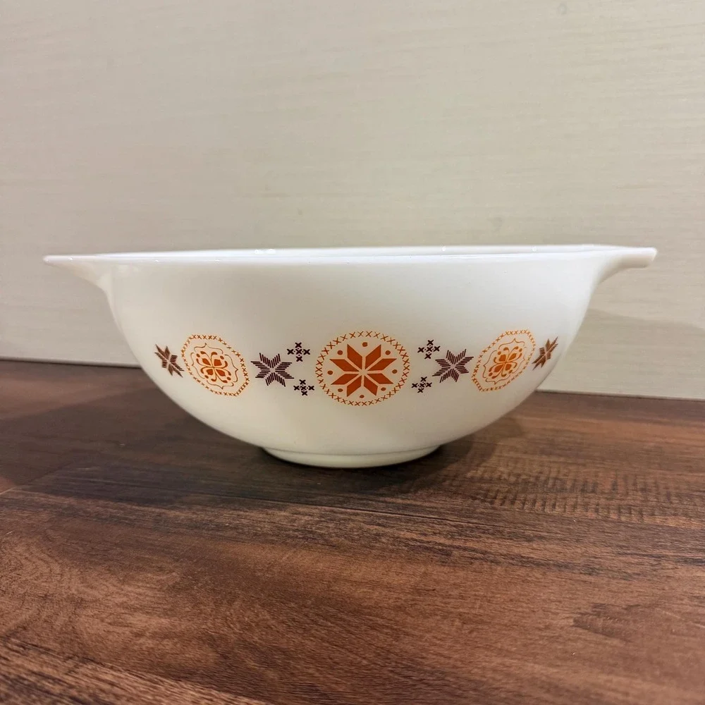 Vintage Pyrex Town & Country Cinderella Mixing Bowl #444 Large Brown 4 Quart